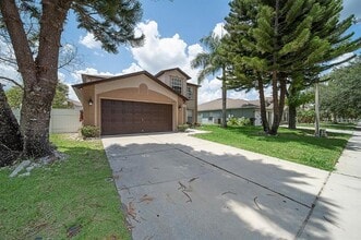 3304 Amberley Park Cir in Kissimmee, FL - Building Photo - Building Photo