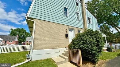 4 Collier Cir in Ridley Park, PA - Building Photo - Building Photo