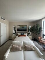60 NW 31st St, Unit S18 in Miami, FL - Building Photo