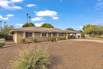 419 E Ellis Dr in Tempe, AZ - Building Photo - Building Photo