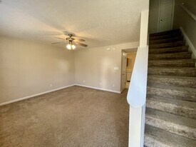 125 Primrose Ln in Lynchburg, VA - Building Photo