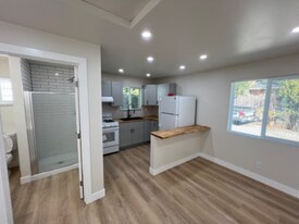 622 Olive St in Santa Rosa, CA - Building Photo