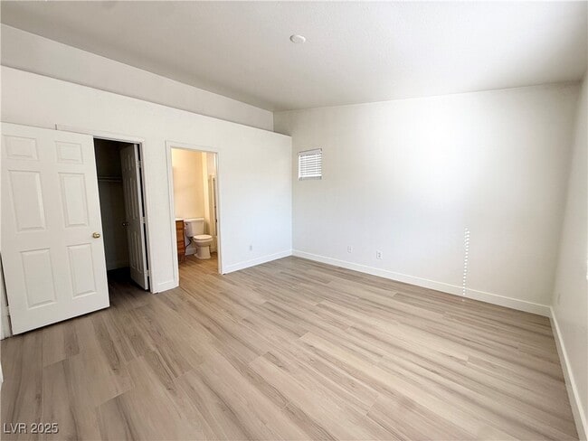 property at 5718 Royal Sands St