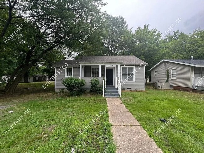 property at 1418 Division St