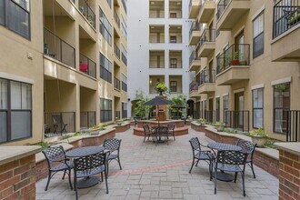 1803 Broadway in Nashville, TN - Building Photo - Building Photo