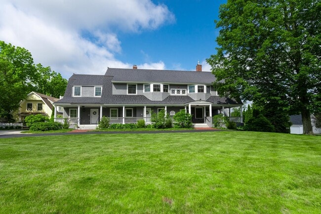 26 N Main St in Mont Vernon, NH - Building Photo - Building Photo