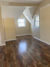 23 W Shore Trl, Unit Apt #5 in Sparta, NJ - Foto de edificio - Building Photo