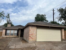 9502 Triola Ln in Houston, TX - Building Photo