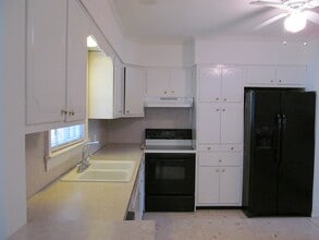 919 Isabella Ave in Washington, NC - Building Photo - Building Photo