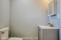 824 E 22nd St photo'