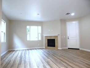 14594 Rochester Ave in Chino, CA - Building Photo - Building Photo