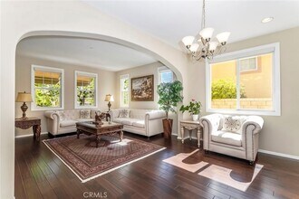 28629 Farrier Dr in Santa Clarita, CA - Foto de edificio - Building Photo