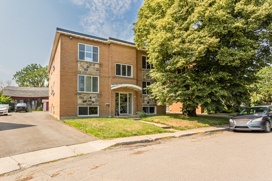 174 DES ERABLES in Varennes, QC - Building Photo