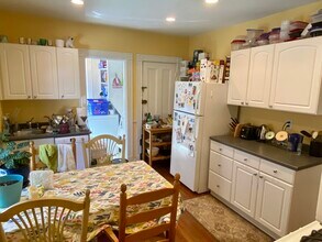 10 Clifton St, Unit 1 in Somerville, MA - Building Photo - Building Photo