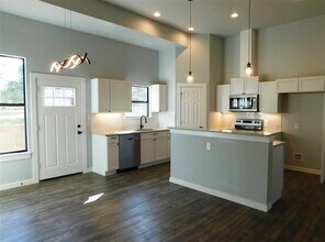207 Laurel Ln in Spicewood, TX - Building Photo - Building Photo