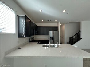 1132 Heliodor Ave in Henderson, NV - Building Photo - Building Photo