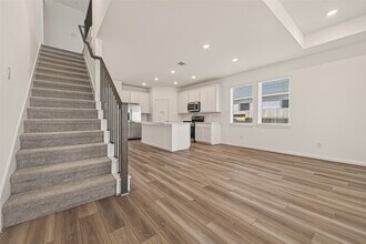 21926 Sam Raburn Dr in Tomball, TX - Building Photo - Building Photo