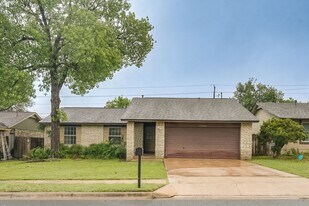 12103 Grey Rock Ln in Austin, TX - Building Photo