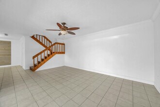 825 Center St in Jupiter, FL - Building Photo - Building Photo