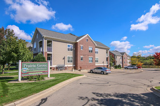 Prairie Grove in Cottage Grove, WI - Foto de edificio - Building Photo