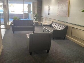 99 Randall Ave in Freeport, NY - Building Photo - Building Photo