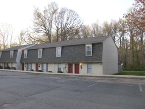 Townhomes of Ashbrook in Charlotte, NC - Foto de edificio - Building Photo