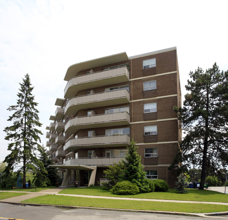 Eden Gardens in Toronto, ON - Building Photo