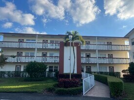 410 Brighton J in Boca Raton, FL - Building Photo