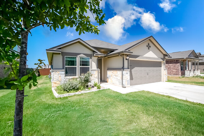 5665 Round Rock Ranch Blvd in Round Rock, TX - Building Photo - Building Photo