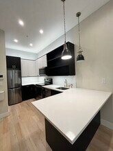 609 Communipaw Ave, Unit 3R in Jersey City, NJ - Building Photo - Building Photo