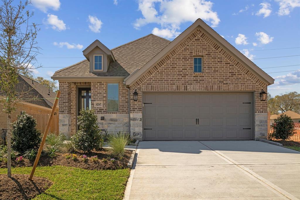 42547 Rustico Rd in Magnolia, TX - Building Photo