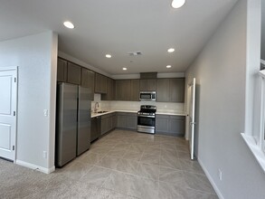 1831 Passerine St in Las Vegas, NV - Building Photo - Building Photo