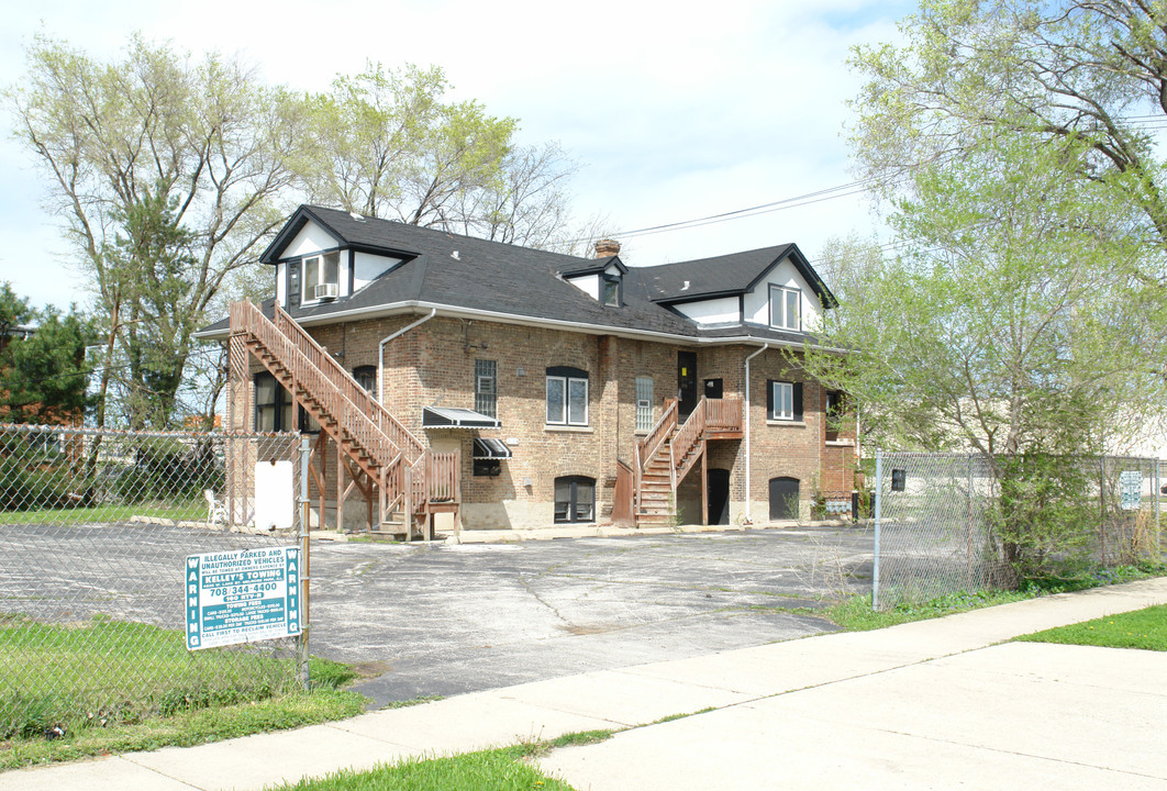 2504 Rose St in Franklin Park, IL - Building Photo