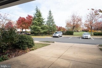 22279 Rampsbeck Terrace in Ashburn, VA - Building Photo - Building Photo