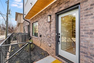 1237 Memorial Dr SE in Atlanta, GA - Building Photo - Building Photo