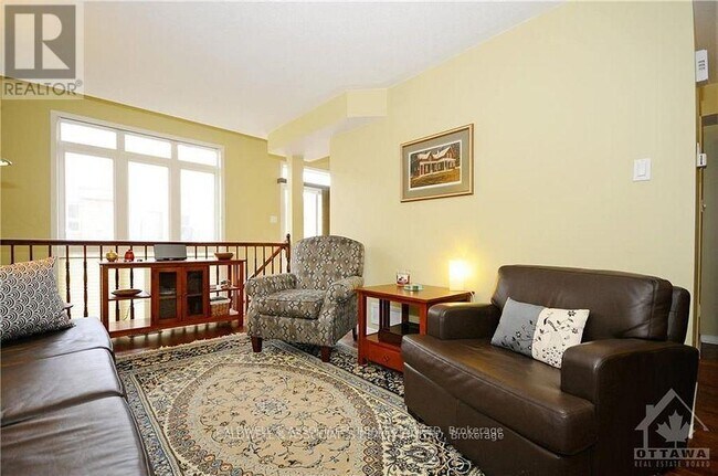 220 Freedom Private in Ottawa, ON - Building Photo - Building Photo