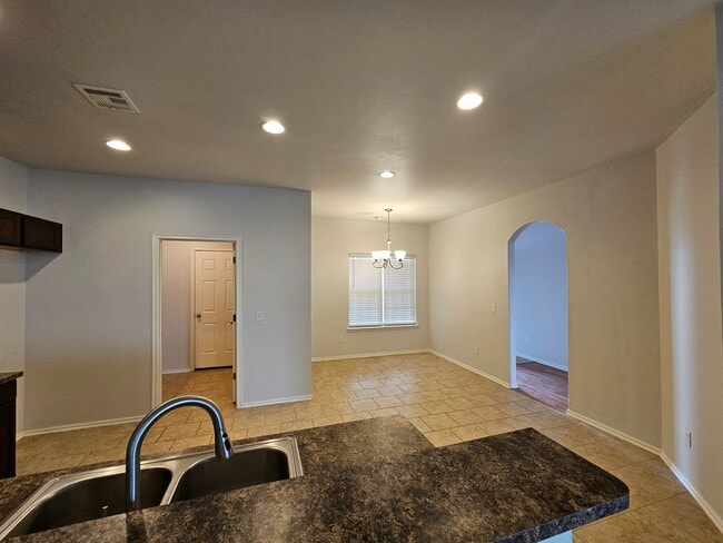 9620 Eli Dr in Moore, OK - Building Photo - Building Photo