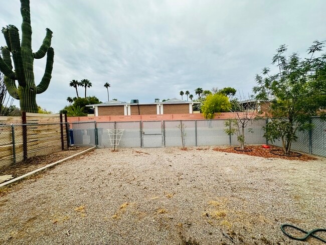 4105 E Brown Way in Tucson, AZ - Building Photo - Building Photo