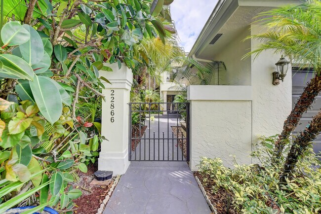 22866 El Dorado Dr in Boca Raton, FL - Building Photo - Building Photo