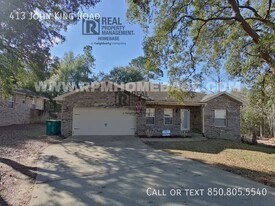 413 John King Rd in Crestview, FL - Building Photo