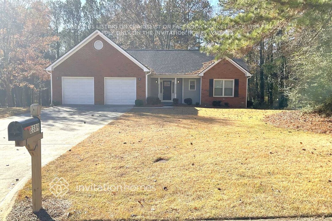 2389 Radbury Ln in Snellville, GA - Building Photo