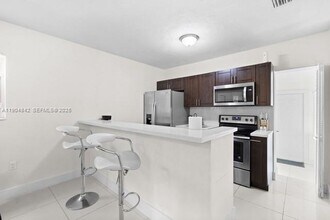 4764 NW 11th Ave in Miami, FL - Building Photo - Building Photo