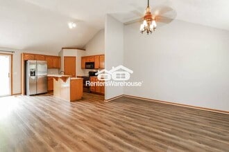 1133 Silverleaf Ln in Liberty, MO - Foto de edificio - Building Photo