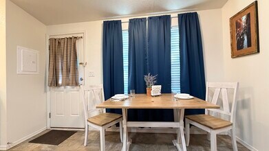 1001 E Owens in Show Low, AZ - Building Photo - Building Photo