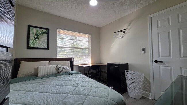 1343 Poppy Ave in Orlando, FL - Building Photo - Building Photo