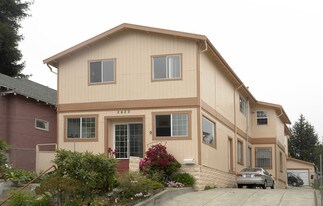 2620 Wakefield Ave in Oakland, CA - Building Photo