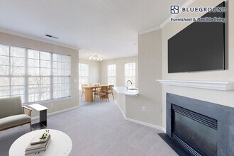 2350 26th Ct S in Arlington, VA - Foto de edificio - Building Photo