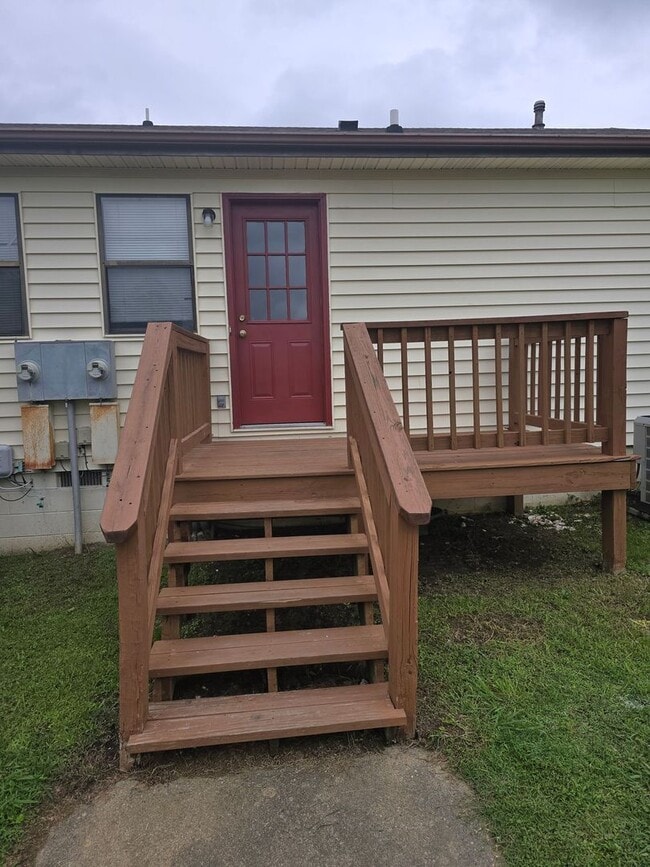 311 Branders Bridge Rd in Colonial Heights, VA - Building Photo - Building Photo