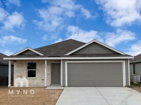 240 Pacific Waters in Seguin, TX - Building Photo