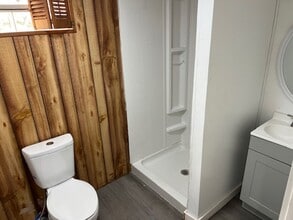 602 Longmere Dr in Kent, OH - Building Photo - Building Photo